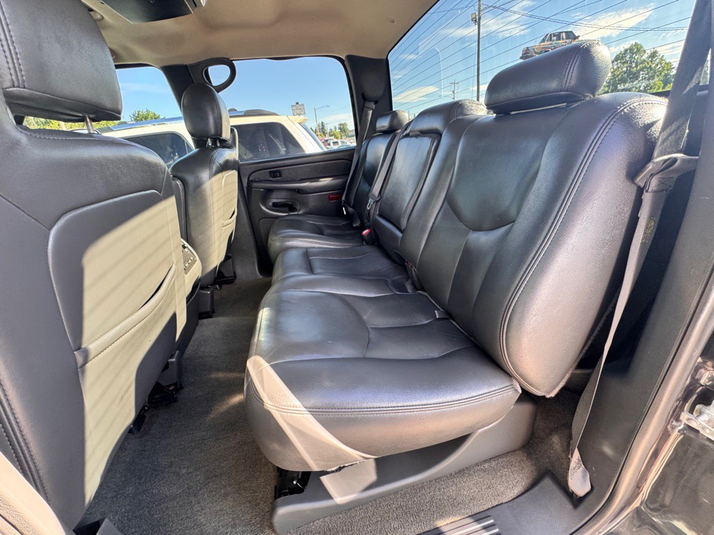 2005 Chevrolet Silverado 1500 Image 10