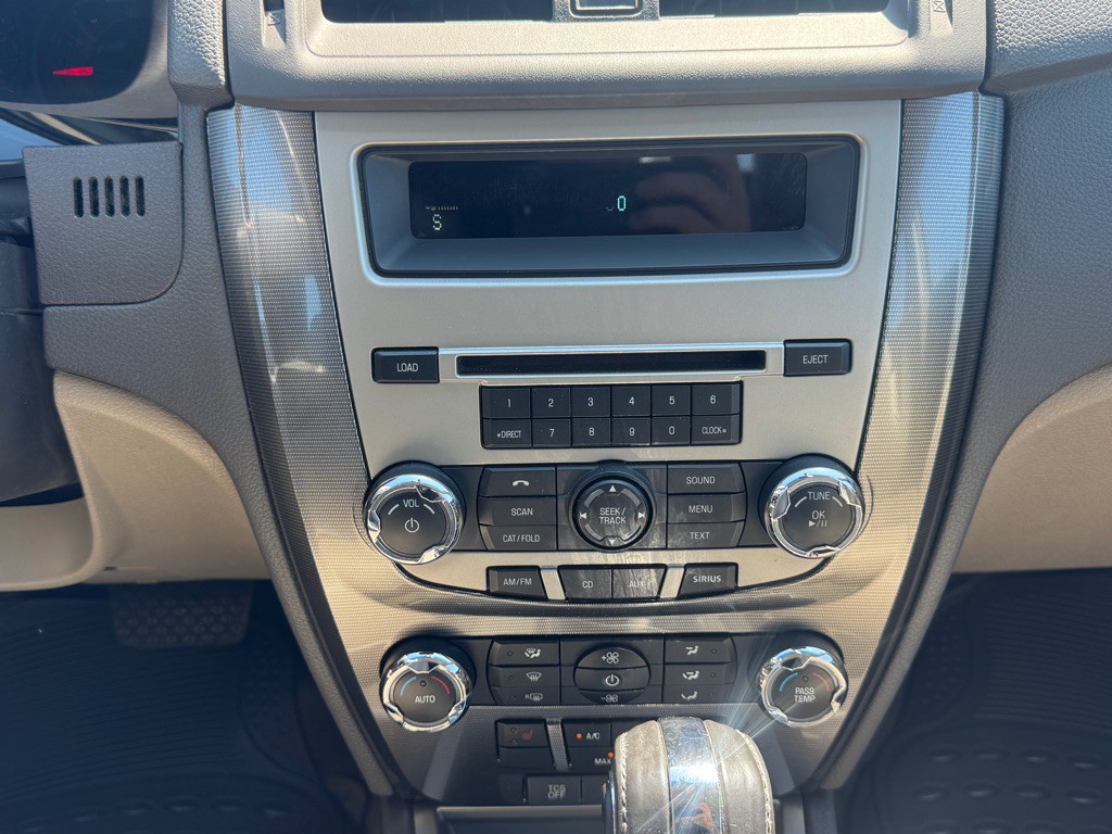 2012 Ford Fusion Image 12
