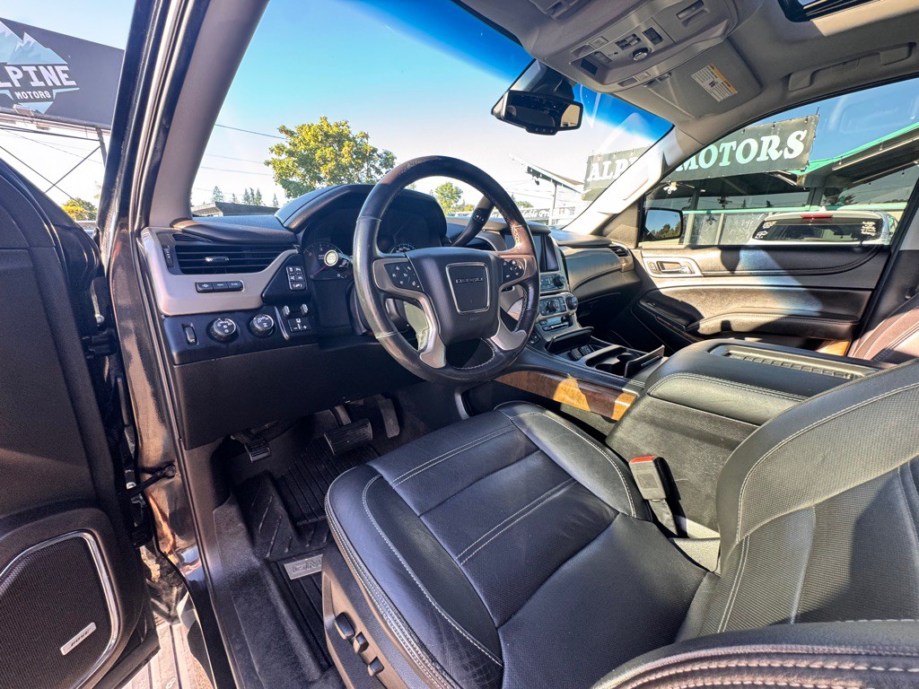2018 GMC Yukon Image 9