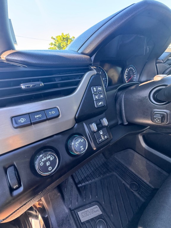 2018 GMC Yukon Image 11
