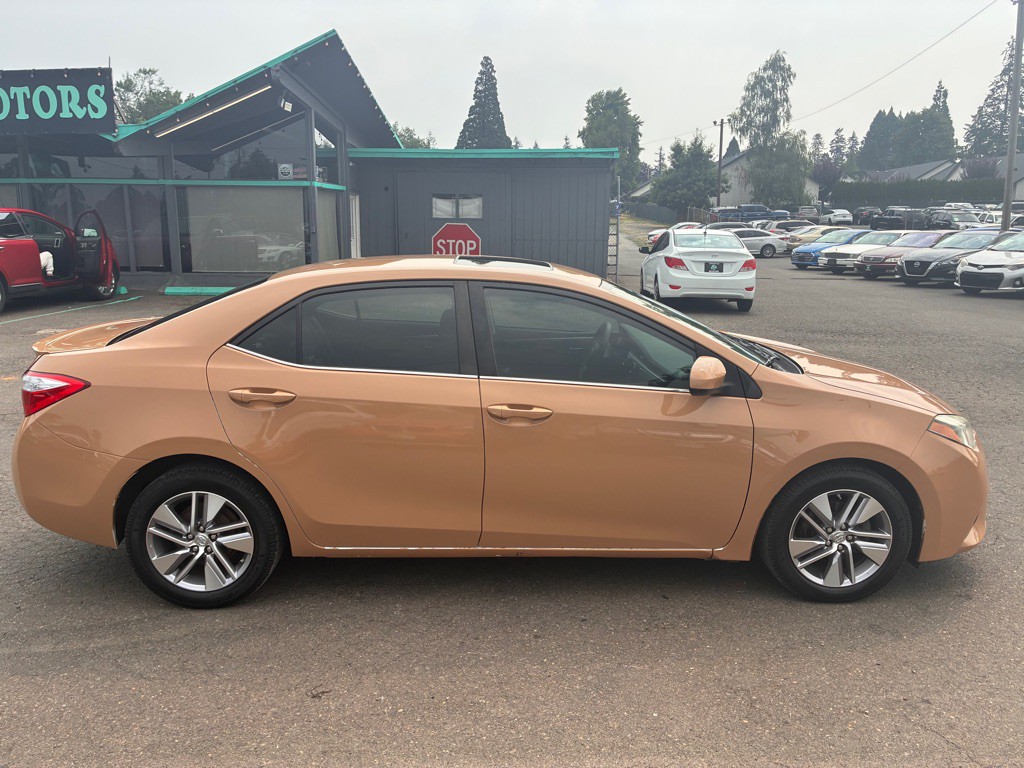 2015 Toyota Corolla Image 6