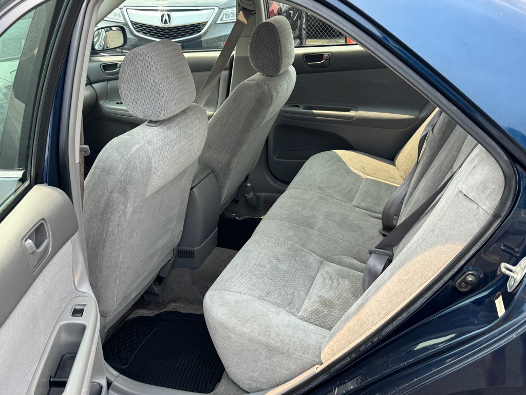 2002 Toyota Camry Image 8