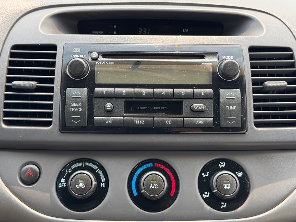 2002 Toyota Camry Image 10
