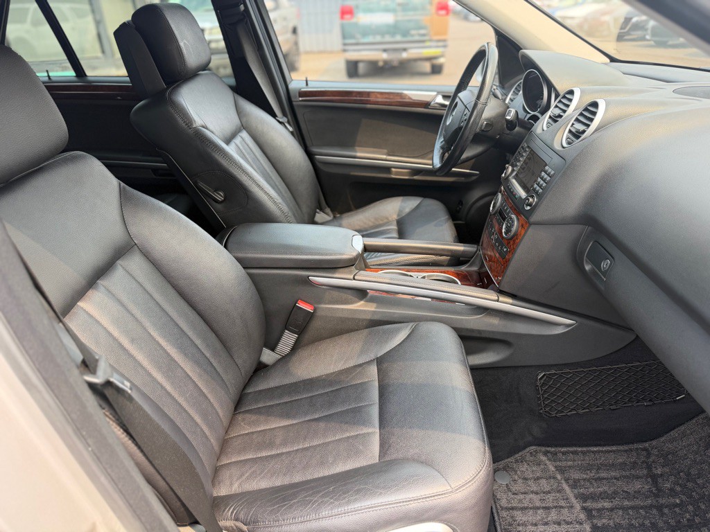2007 Mercedes-Benz M-Class Image 16