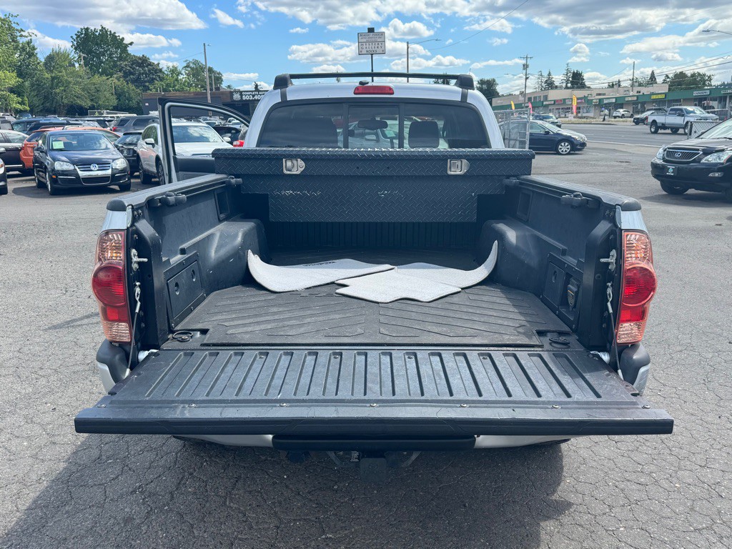 2005 Toyota Tacoma Image 10