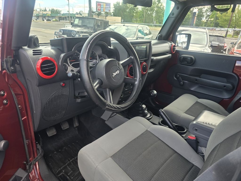 2010 Jeep Wrangler Image 9