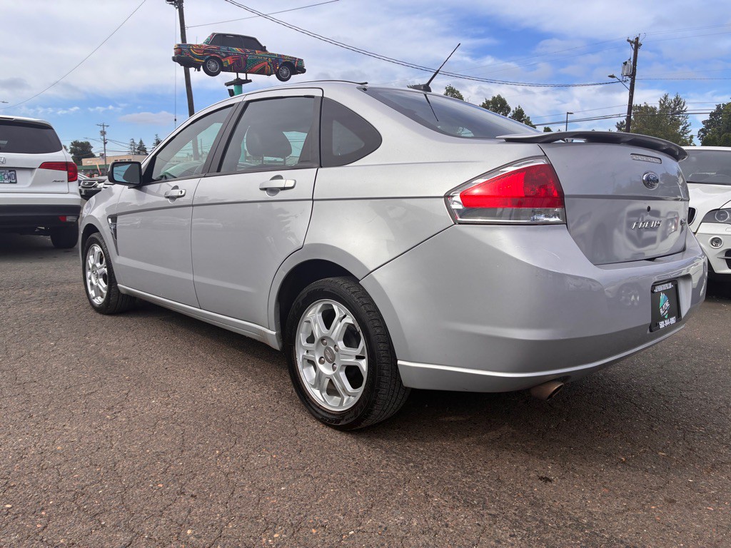2008 Ford Focus Image 3