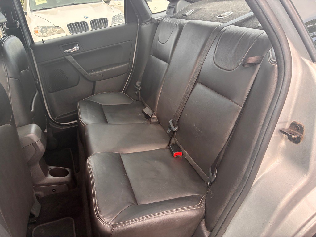 2008 Ford Focus Image 10