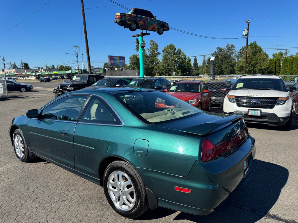 2002 Honda Accord Image 2