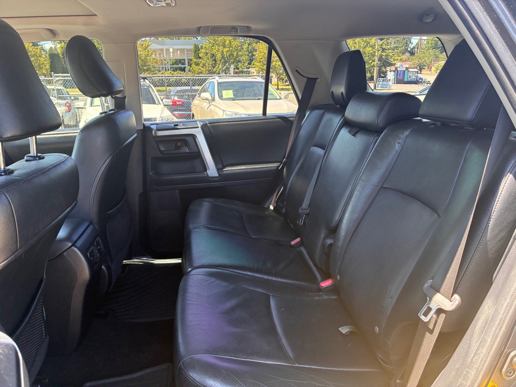 2011 Toyota 4Runner Image 11