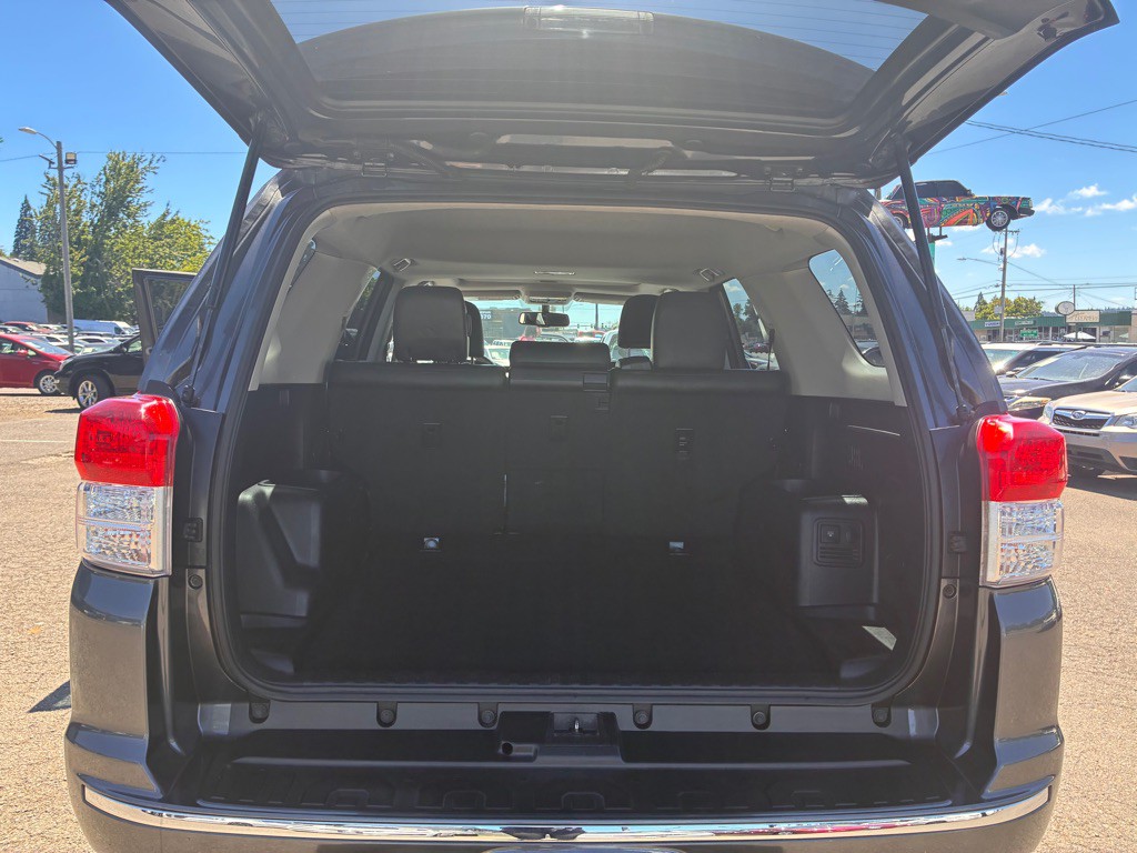 2011 Toyota 4Runner Image 12