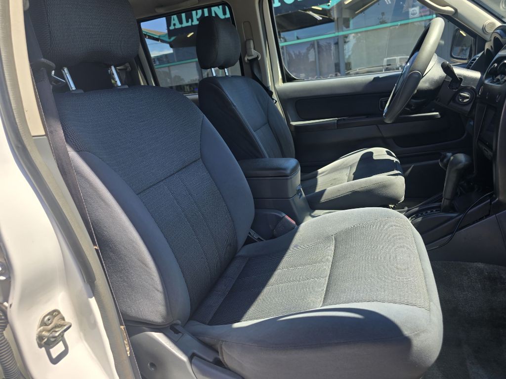 2002 Nissan Frontier Image 11