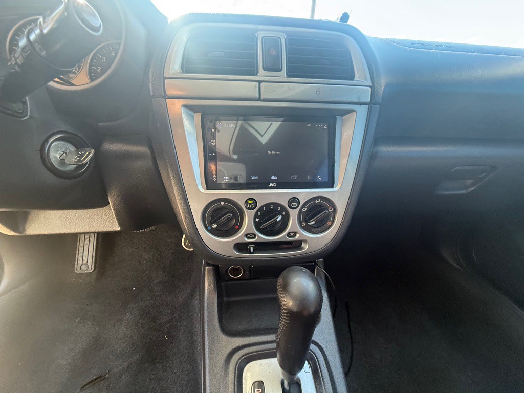2002 Subaru Impreza Image 11