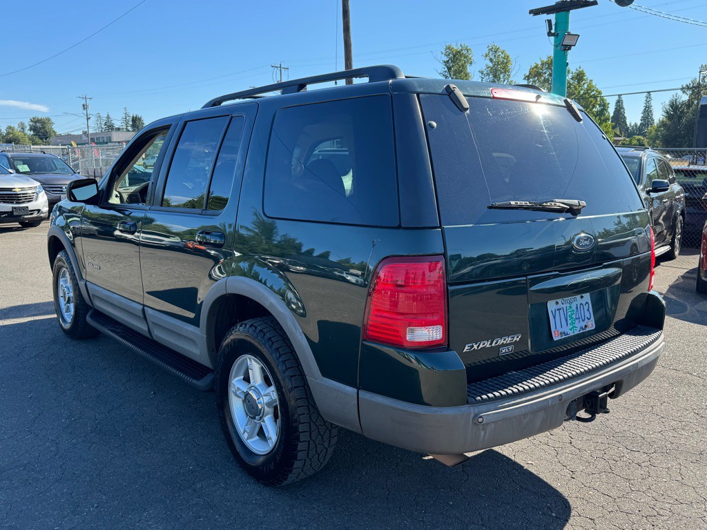 2002 Ford Explorer Image 2