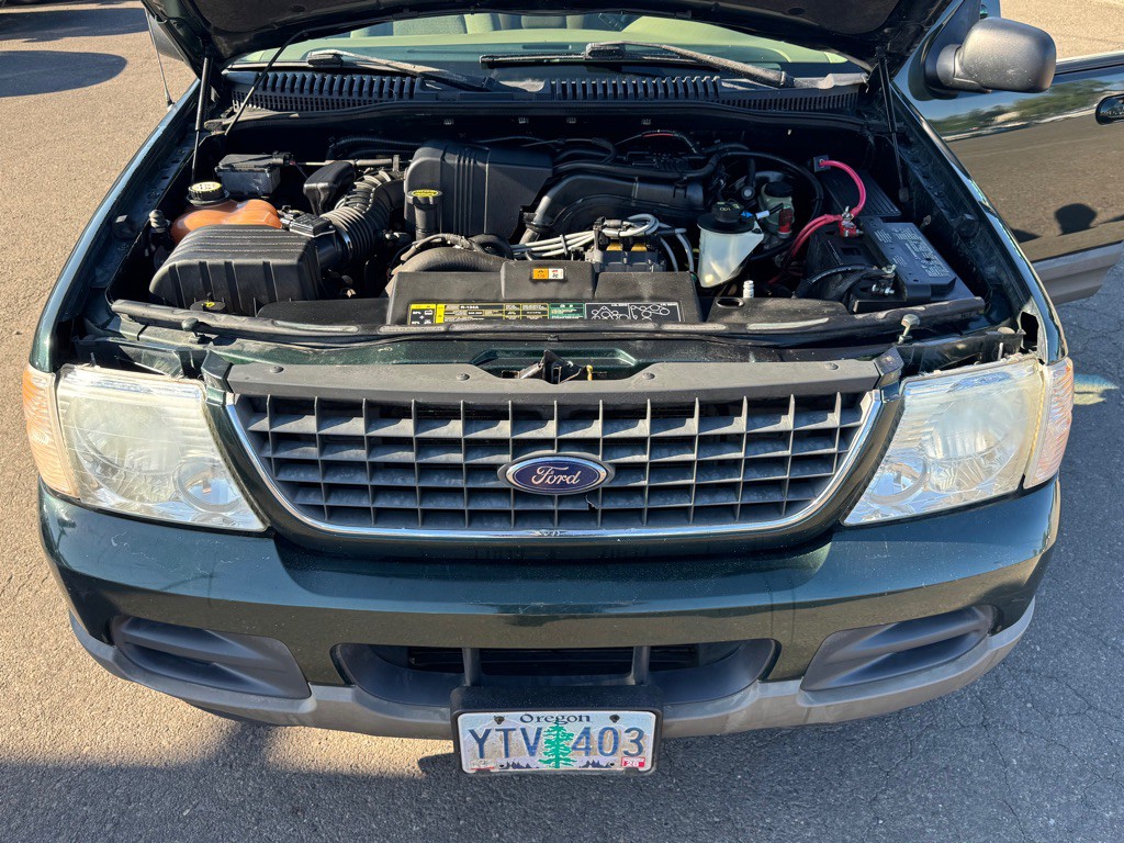 2002 Ford Explorer Image 12