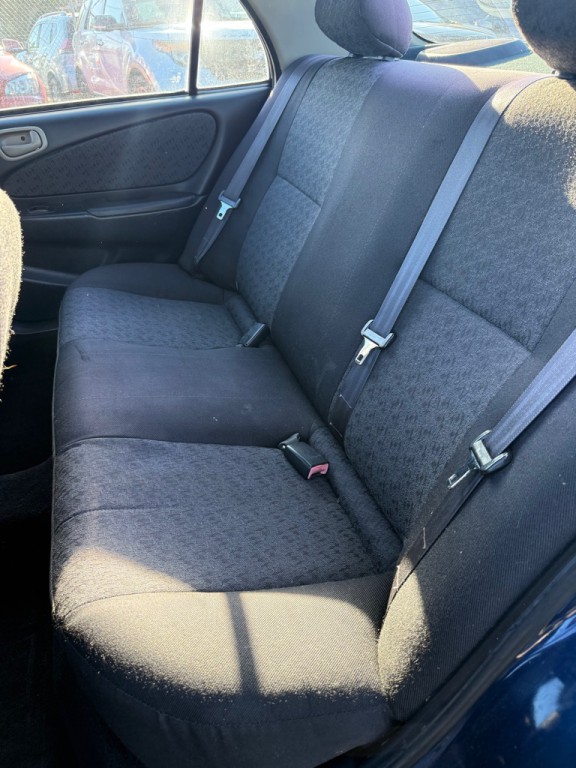 2002 Toyota Corolla Image 11