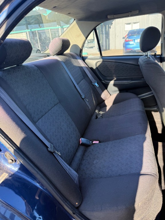 2002 Toyota Corolla Image 13