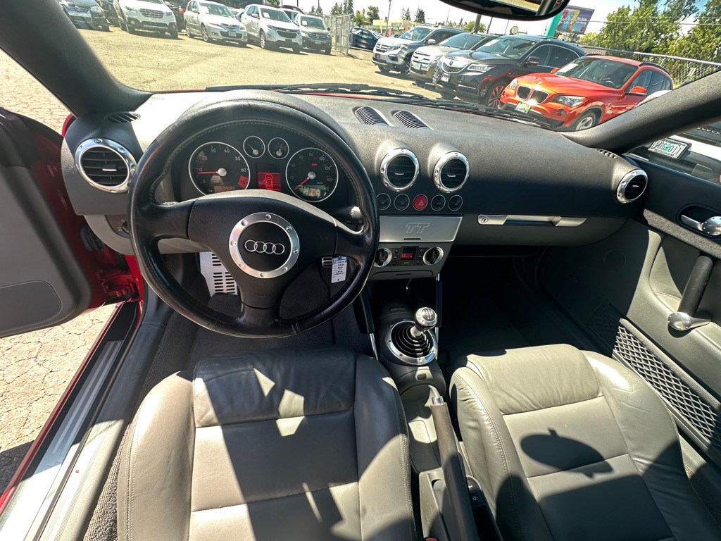 2002 Audi TT Image 8