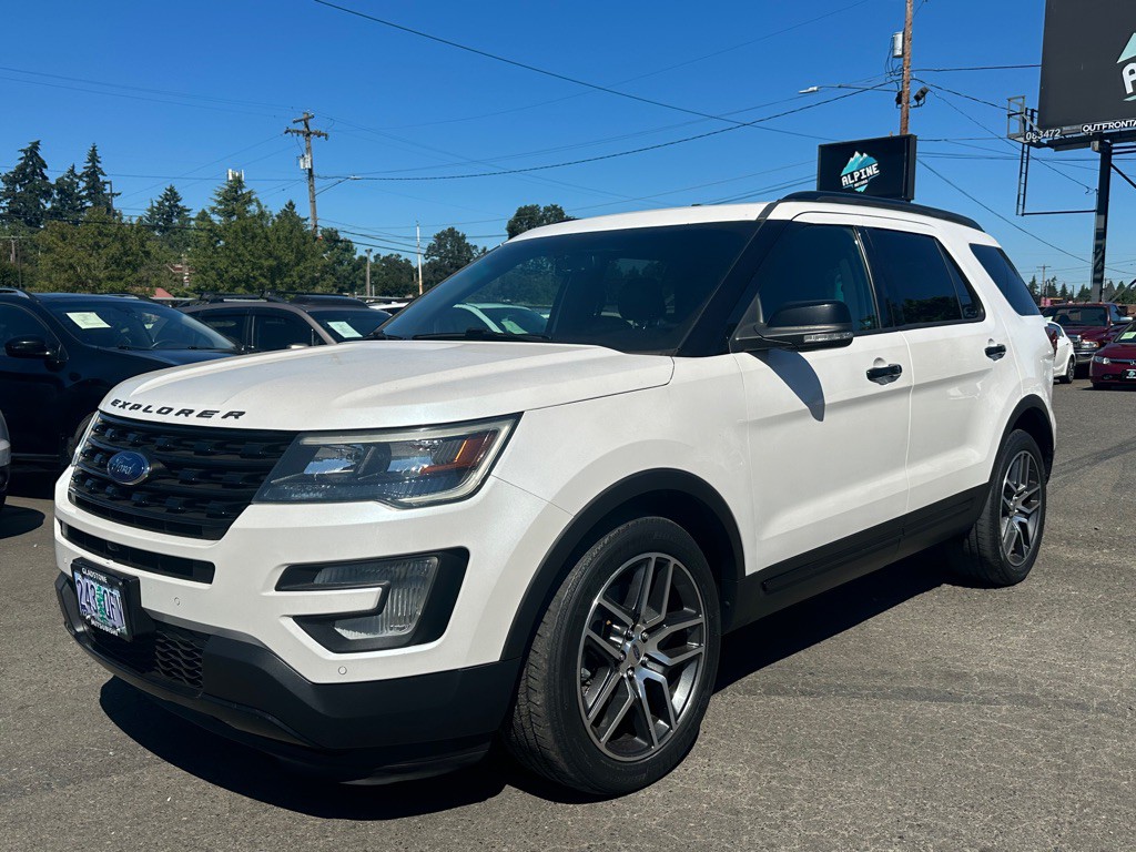 2016 Ford Explorer Image 1