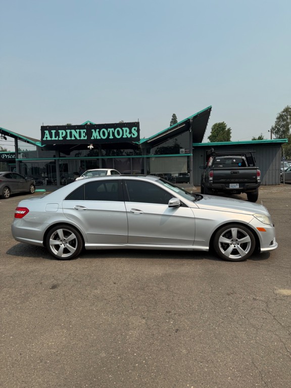 2010 Mercedes-Benz E-Class Image 7