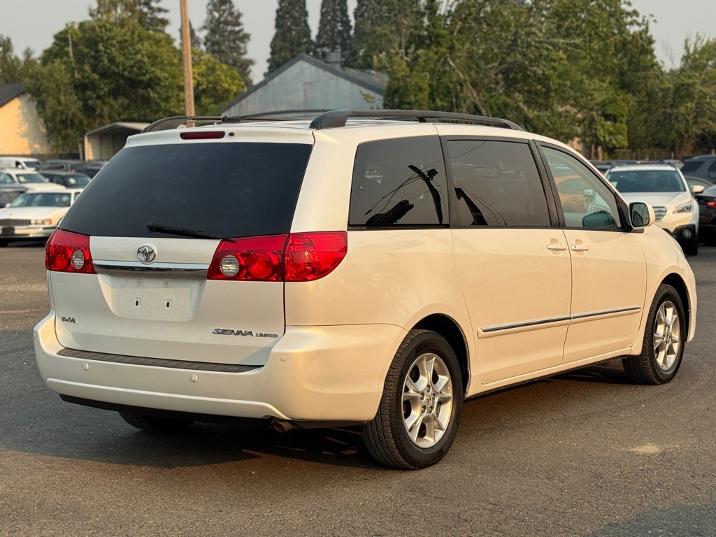 2006 Toyota Sienna Image 4