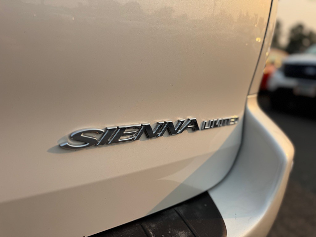 2006 Toyota Sienna Image 13