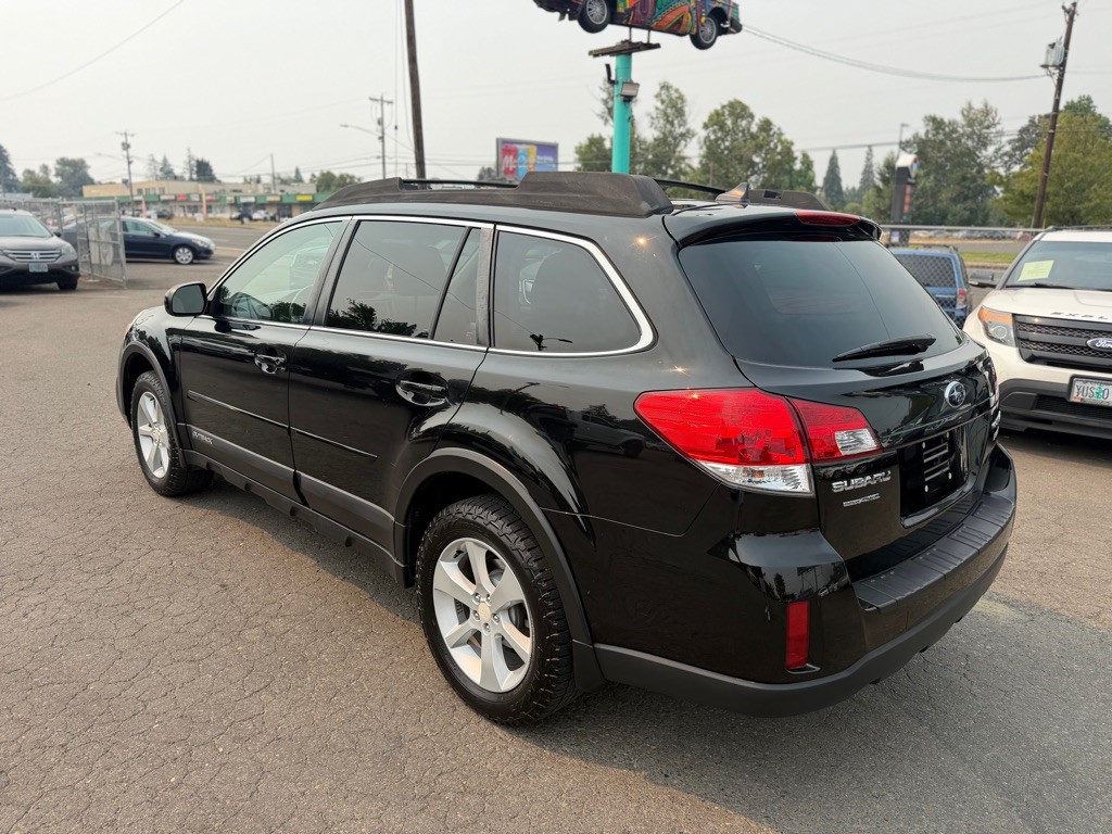 2014 Subaru Outback Image 6