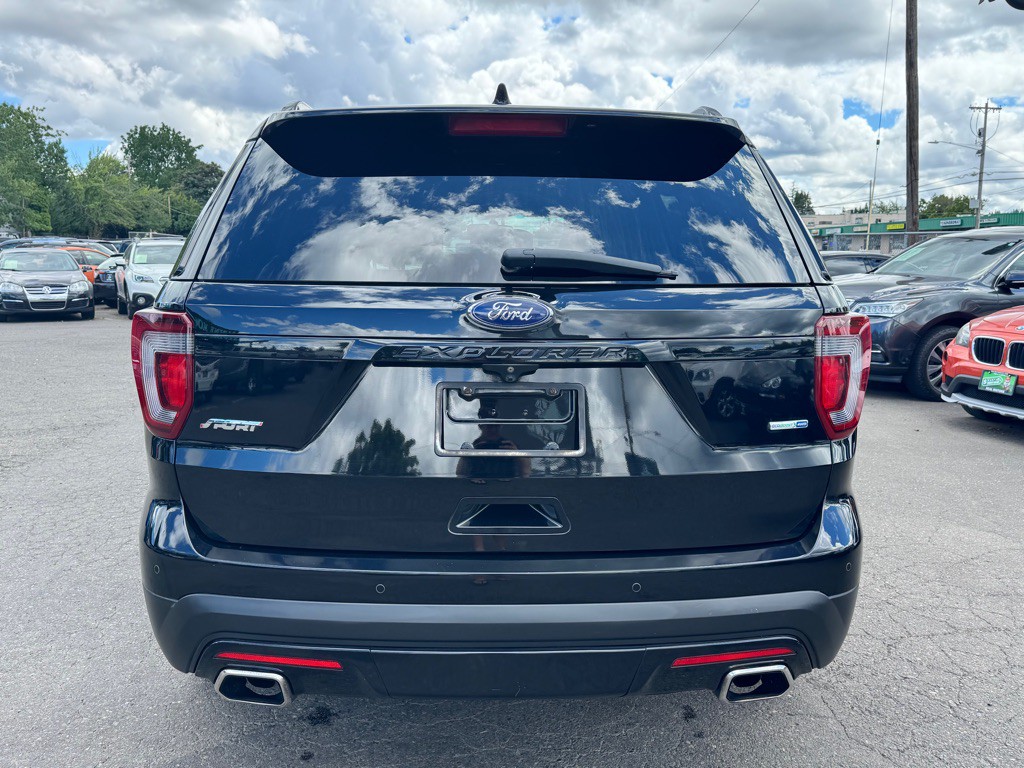 2016 Ford Explorer Image 3
