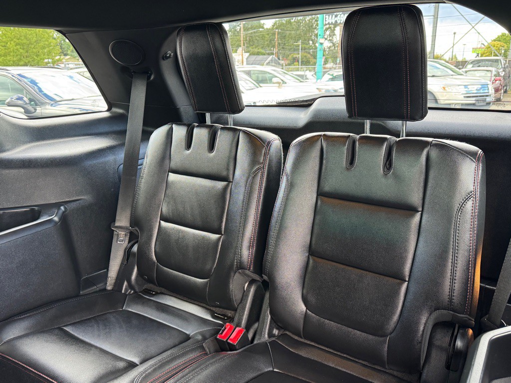 2016 Ford Explorer Image 9