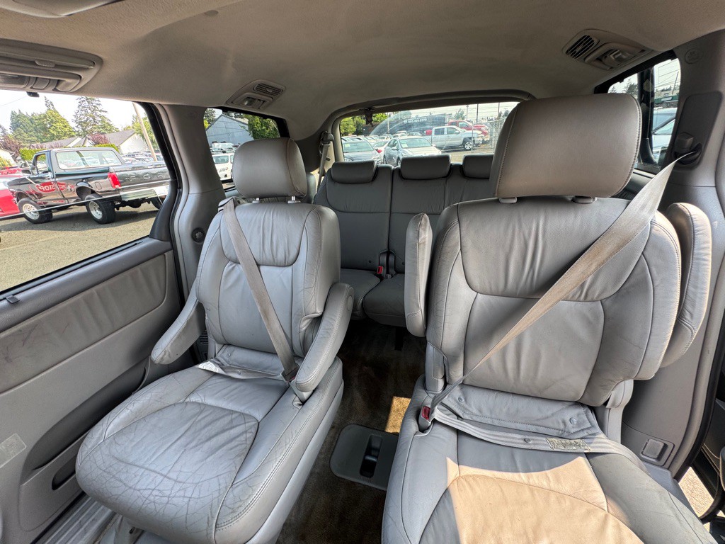 2006 Toyota Sienna Image 11