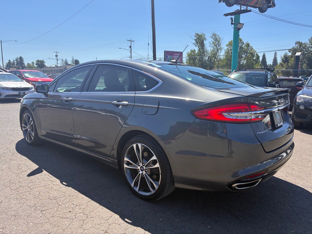 2017 Ford Fusion Image 2
