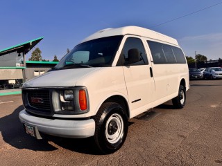 Image for 1999 GMC Savana Wheelchair Lift Ersion ID: 7605842