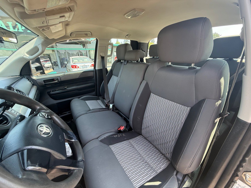 2014 Toyota Tundra Image 9