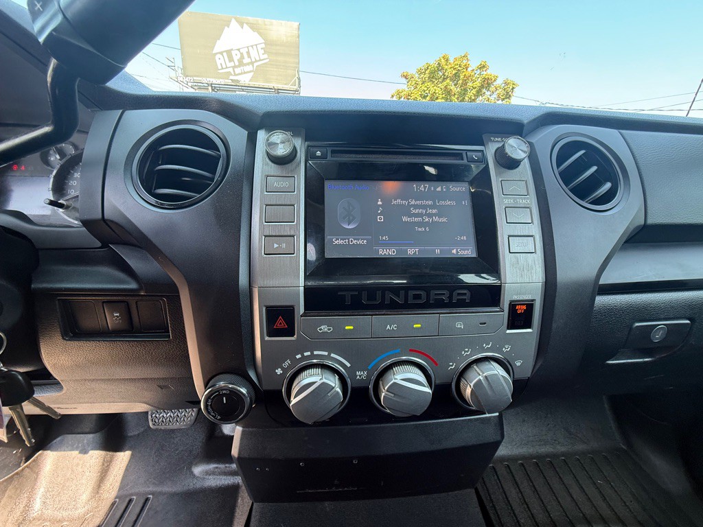 2014 Toyota Tundra Image 11