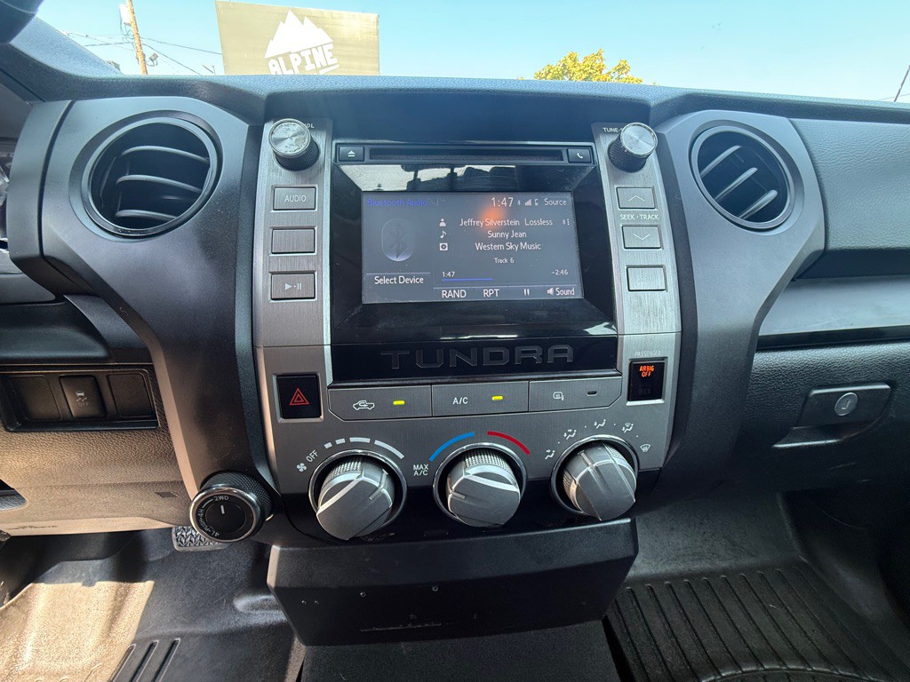 2014 Toyota Tundra Image 12