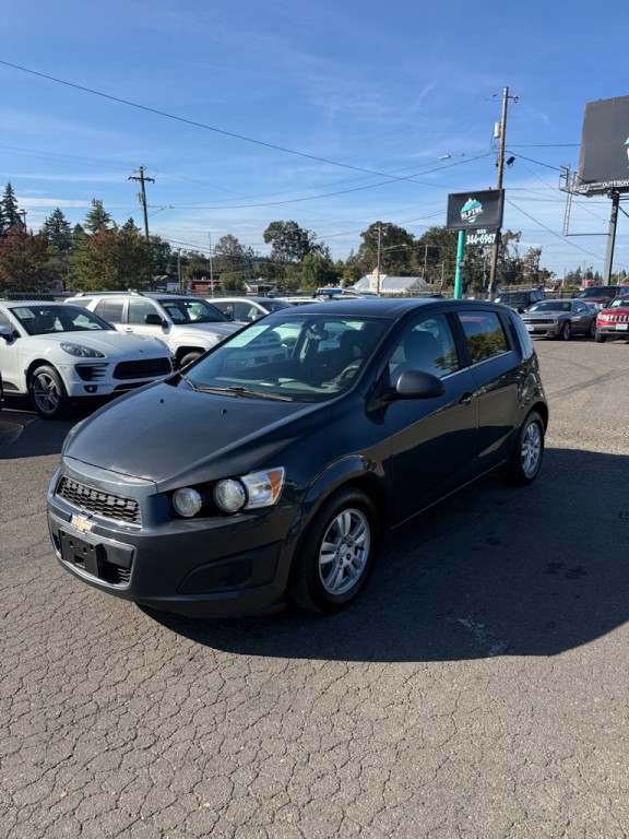 2015 Chevrolet Sonic Image 1