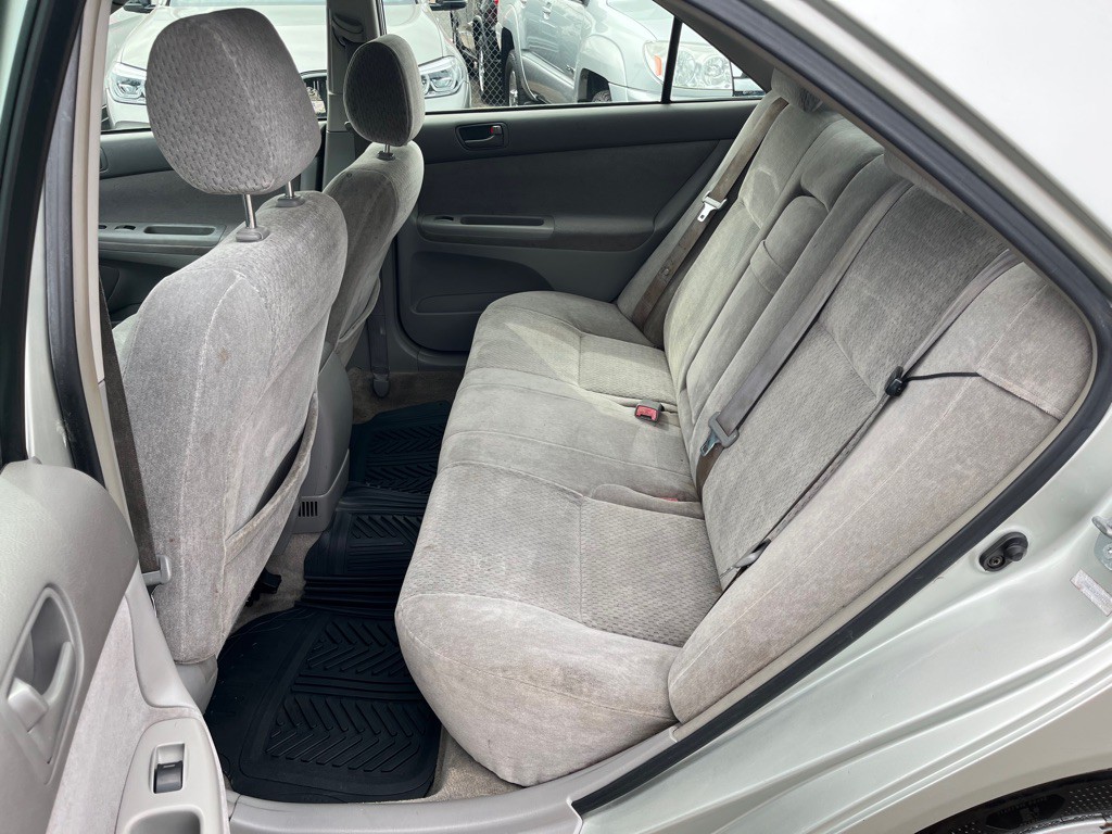 2002 Toyota Camry Image 8
