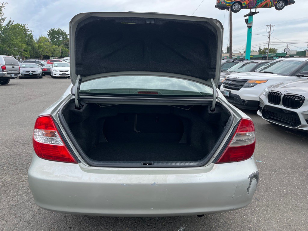 2002 Toyota Camry Image 9