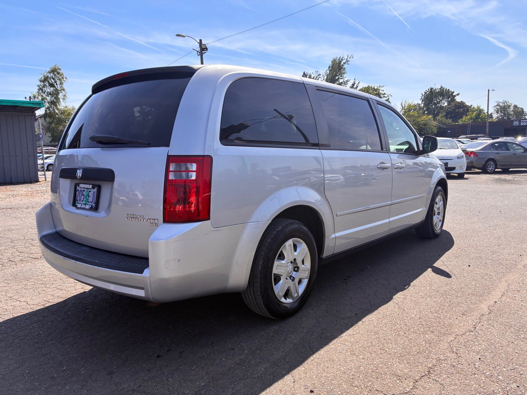 2009 Dodge Grand Caravan Image 4