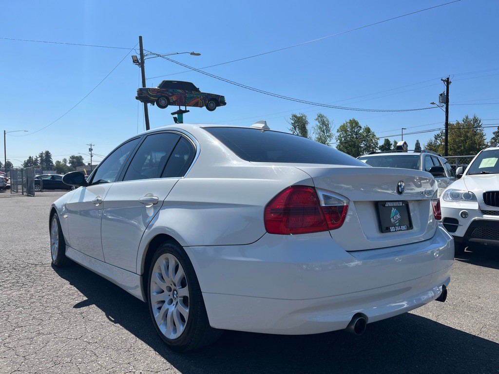 2007 BMW 3 Series Image 2