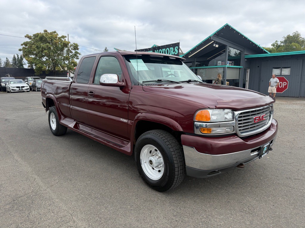 2001 GMC Sierra Image 3