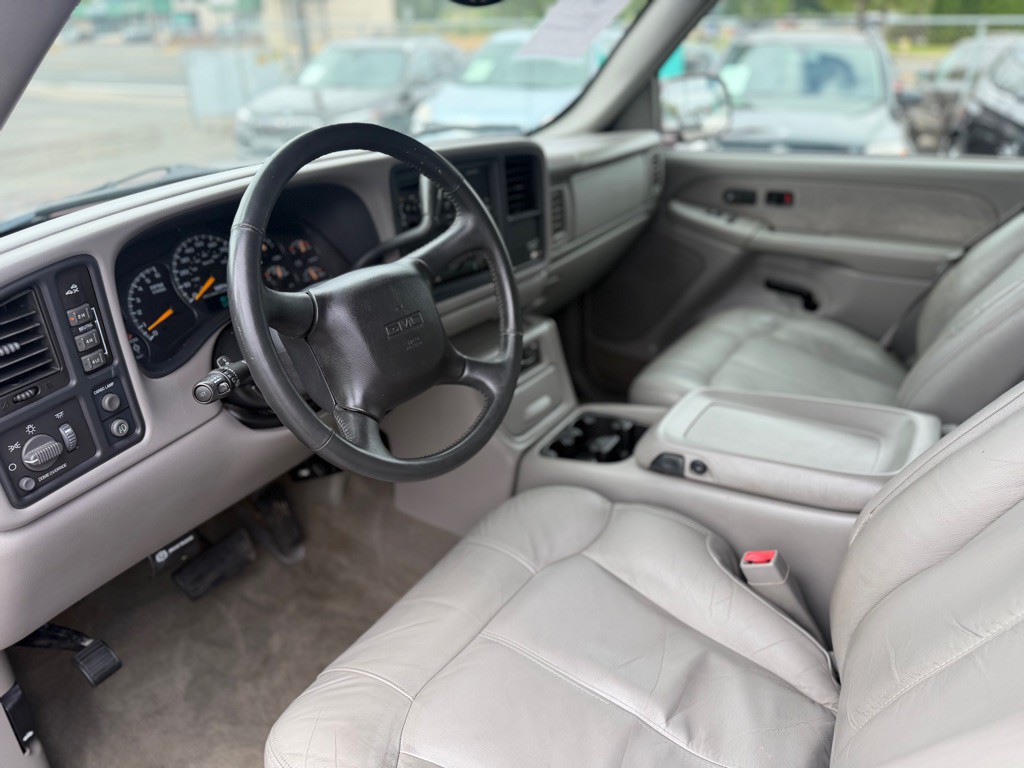 2001 GMC Sierra Image 8