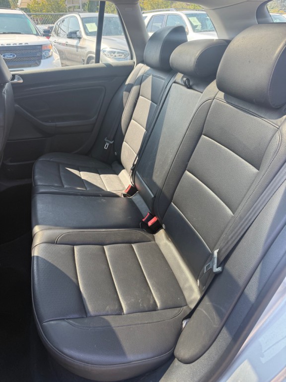 2011 Volkswagen Jetta Image 11