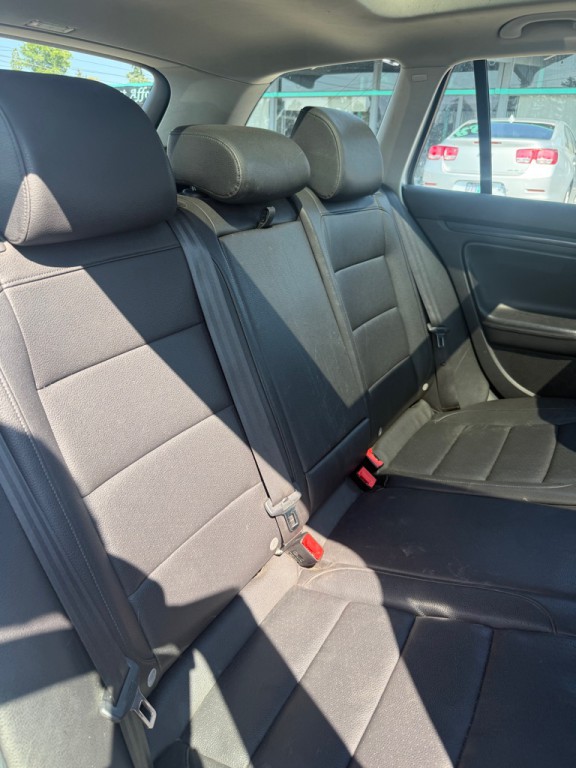 2011 Volkswagen Jetta Image 13