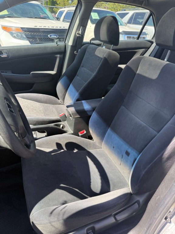 2003 Honda Accord Image 9