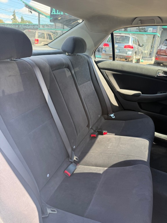 2003 Honda Accord Image 12
