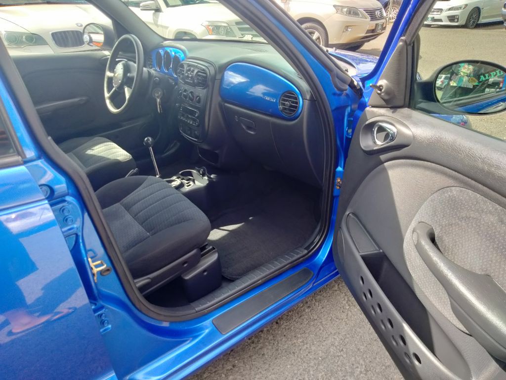 2005 Chrysler PT Cruiser Image 7