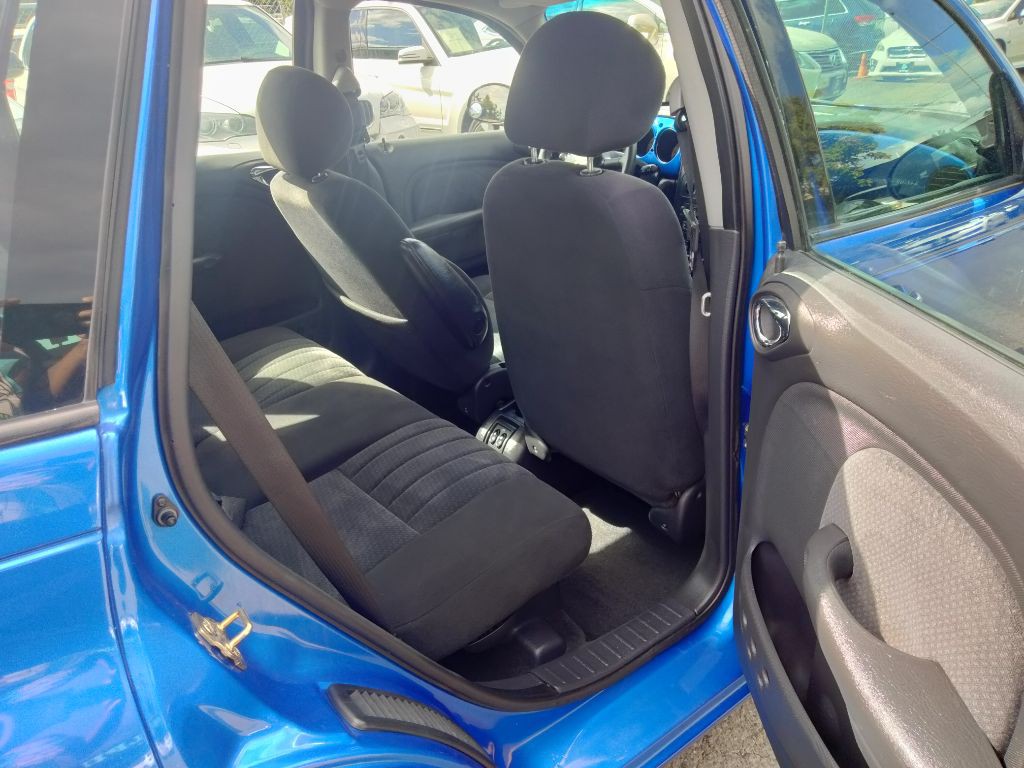 2005 Chrysler PT Cruiser Image 8
