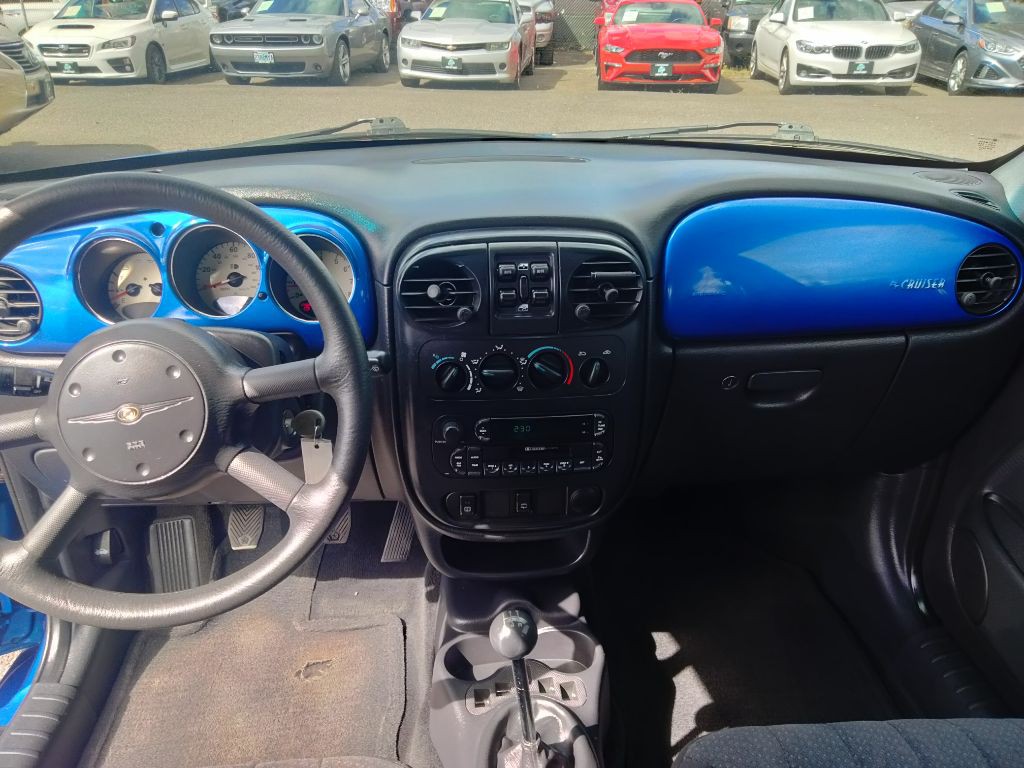 2005 Chrysler PT Cruiser Image 11