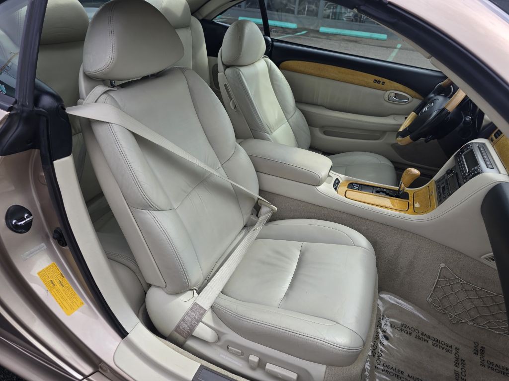 2002 Lexus SC Image 13